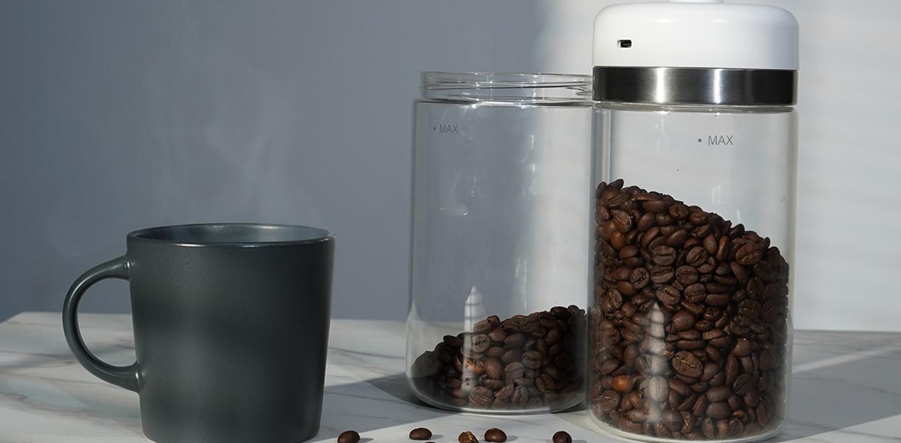 ドリップコーヒーをより長く、おいしく。便利な真空キャニスター＆シフターのセールが終了間近