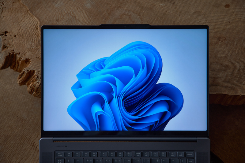 いまノートPCを買い替えるなら「Lenovo Yoga Slim 7i Aura Edition Gen