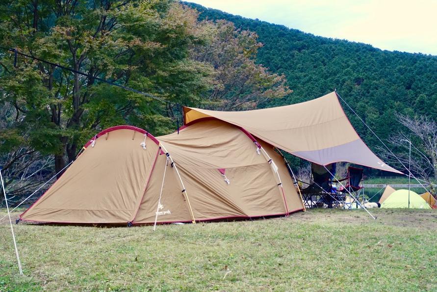 張り方は十人十色！ スノーピークのヘキサタープは、日帰りキャンプや