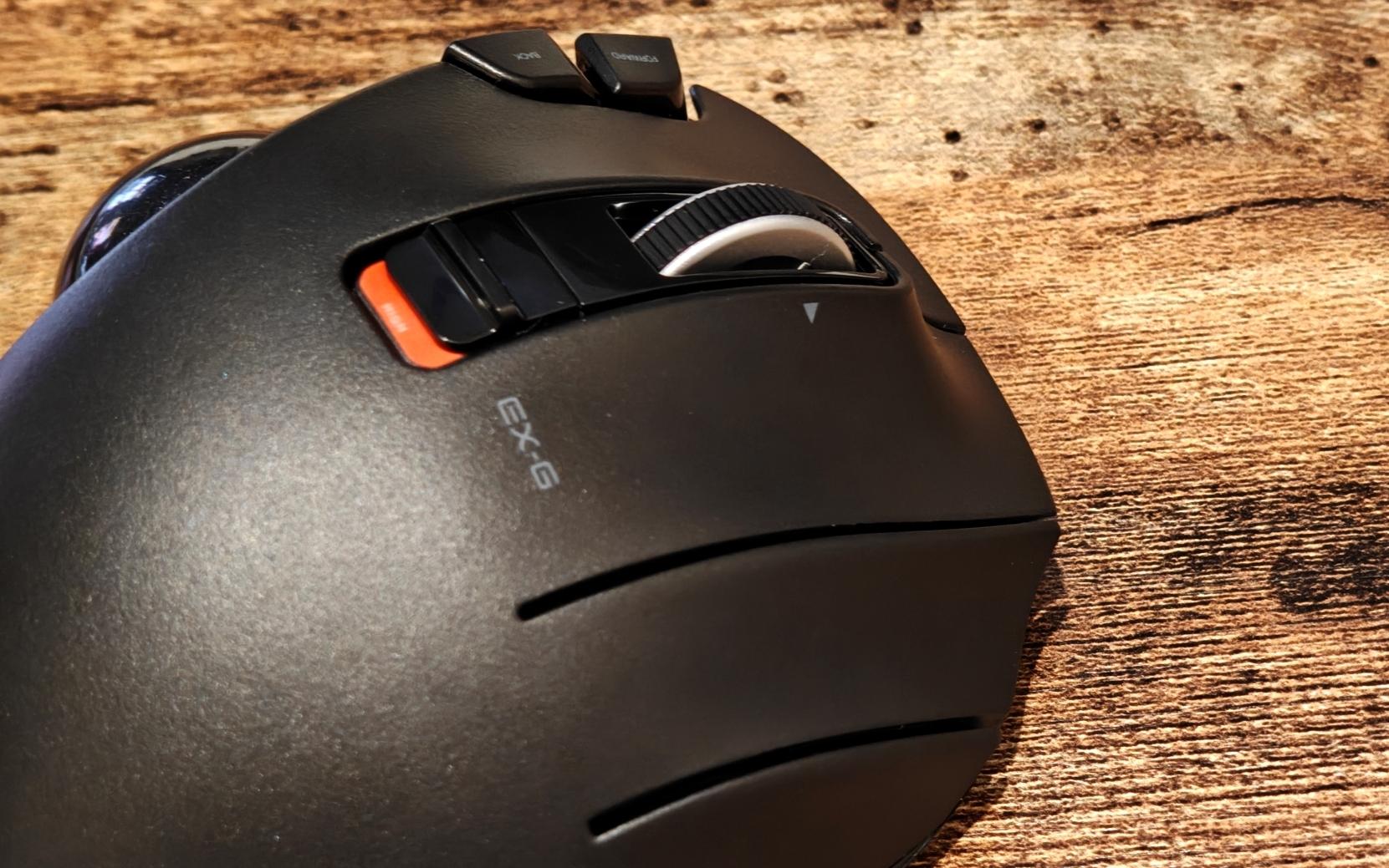 3000円台で買えるエレコムのトラックボール「M-XT3DRBK」は入門機に