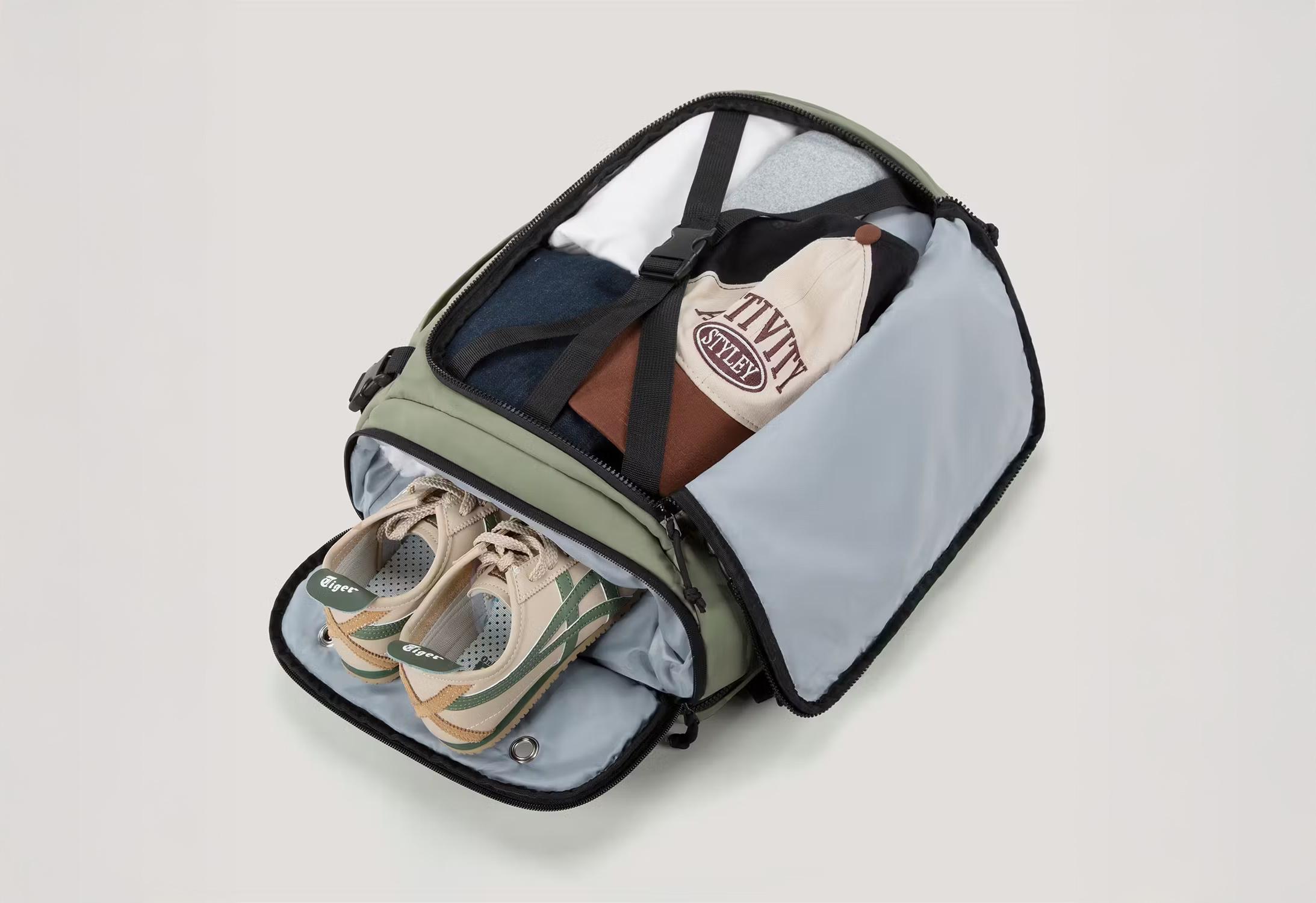 旅行のプロも絶賛！ 人気アワード受賞の多機能トラベルバックパックが