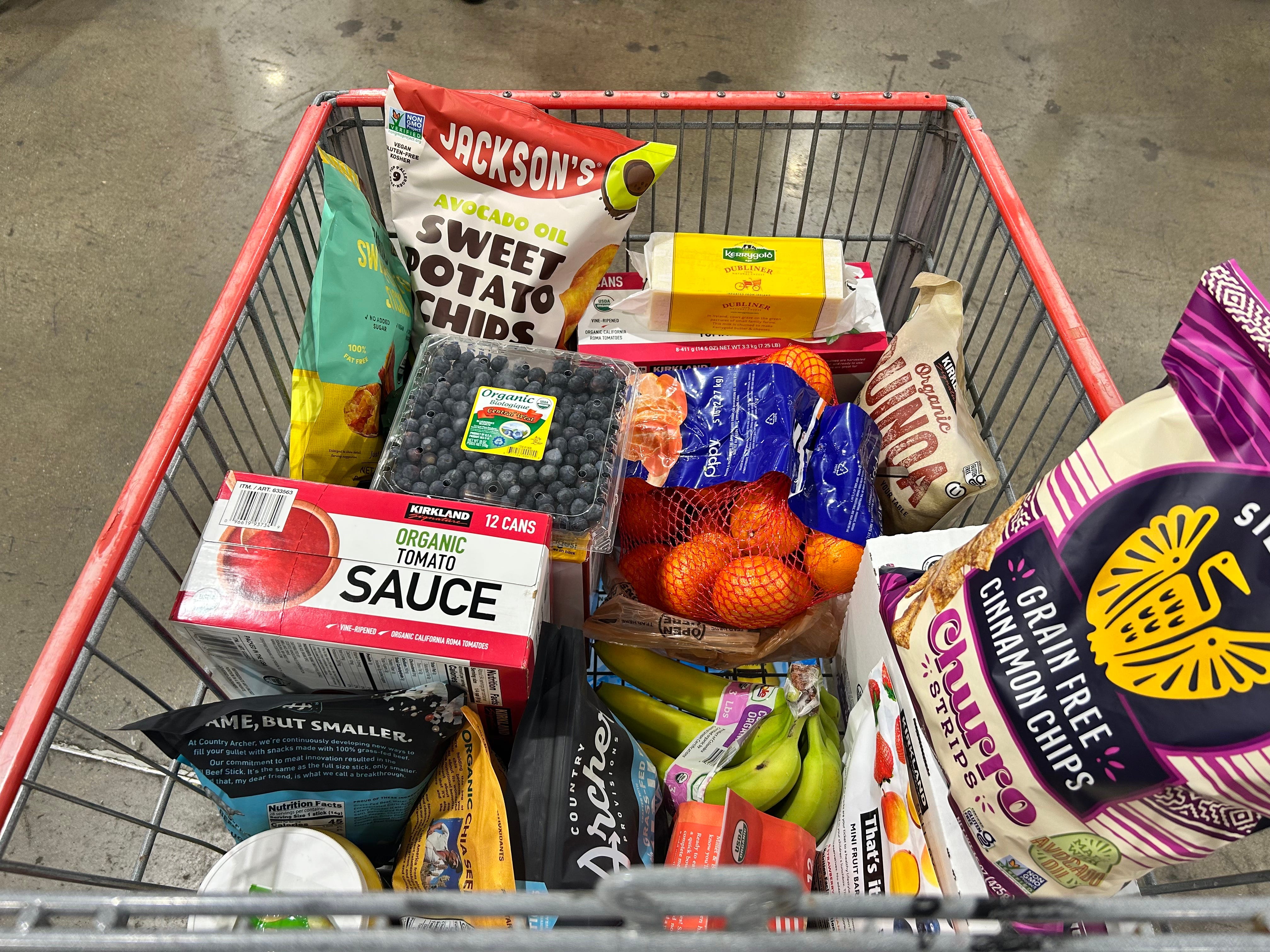 果物やチーズも！ 栄養士のわたしがコストコで買っている、家族全員で