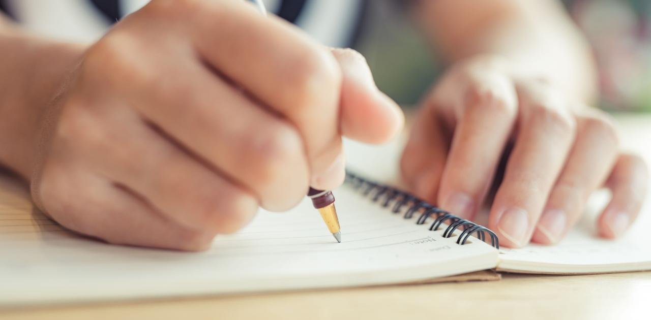 書くだけで人生が変わる。日記を最強の「思考ツール」にする方法