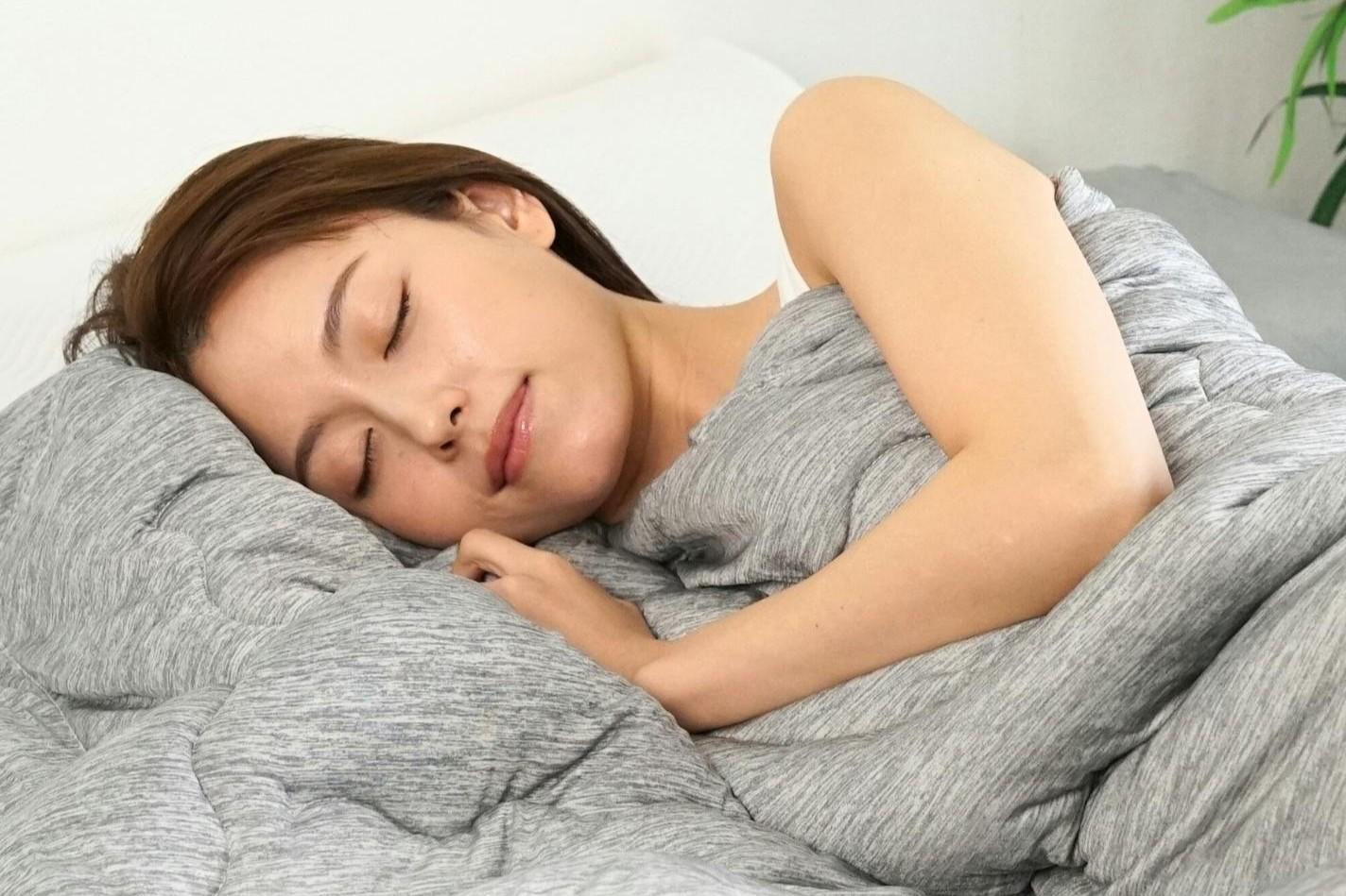 朝までグッスリ」が、こんなに気持ちいいなんて！ 夏用掛け布団で睡眠