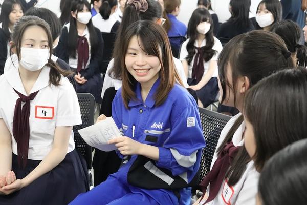 「理系の仕事って楽しそう」「進路を考えるきっかけになった」女子中学生がアサヒの研究所で見つけた、STEMの魅力
