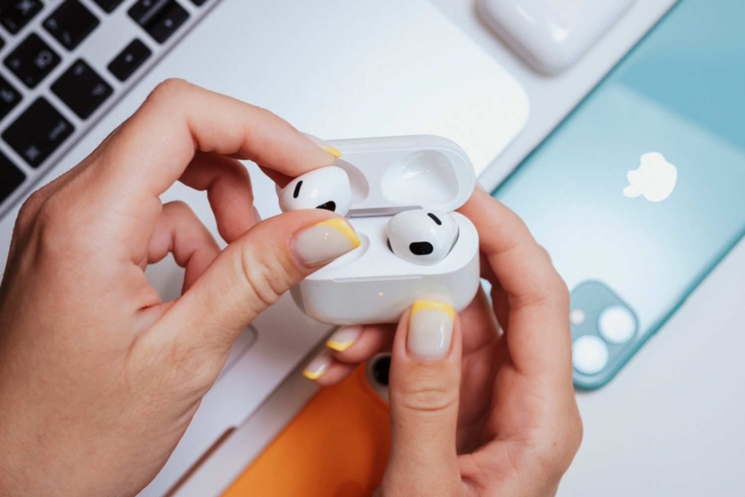 まさかのAirPods？ 想定外だった1つの発表 #WWDC2025 | ライフハッカー