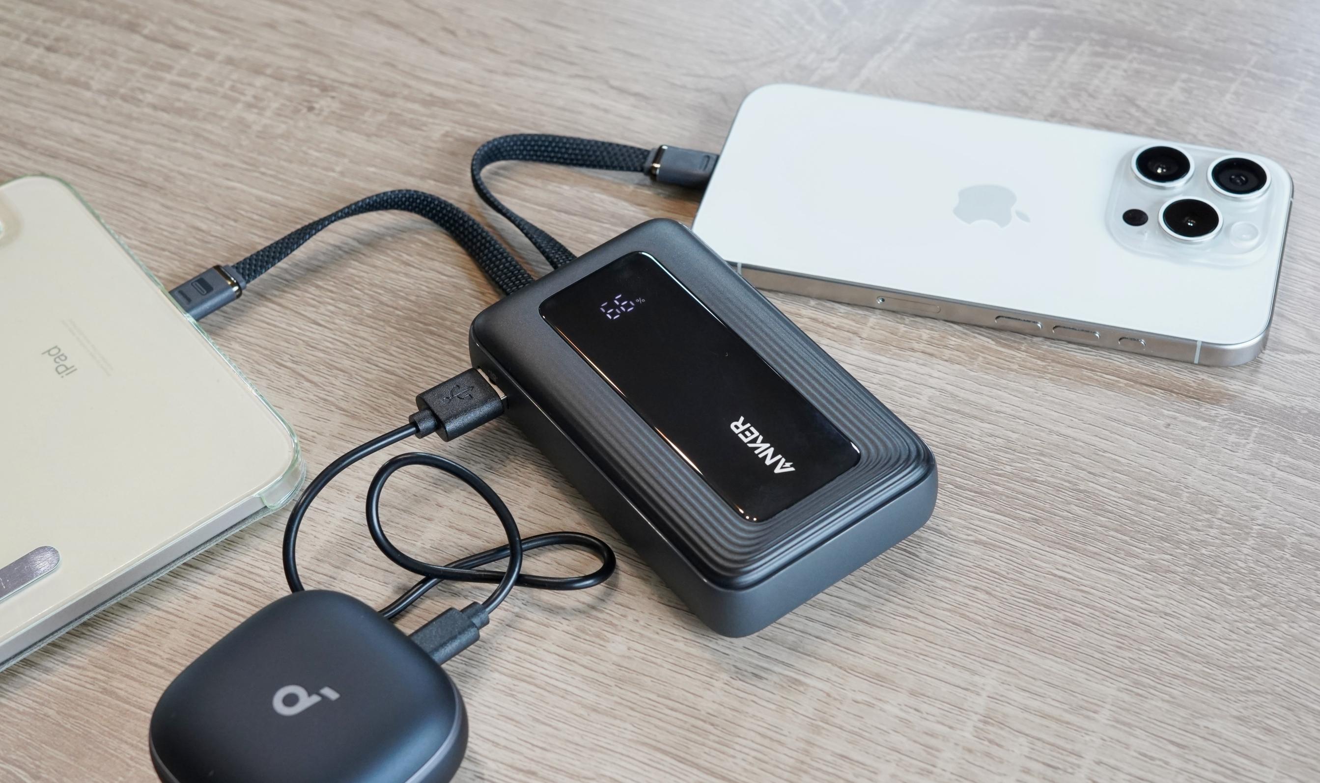 ケーブル忘れ、充電切れの恐怖から開放された「小指で持てるAnkerの