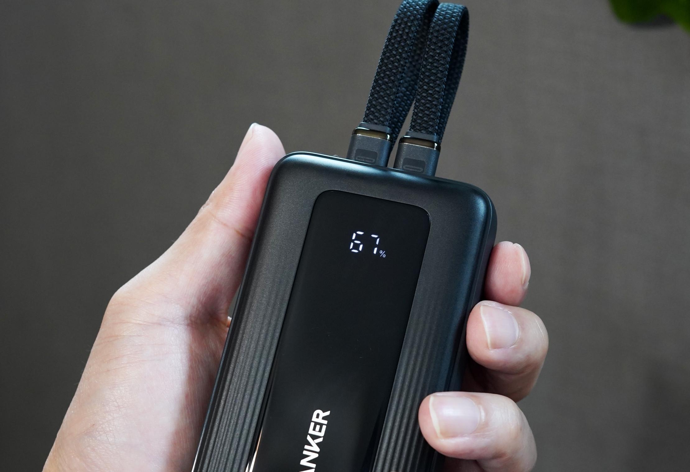 ケーブル忘れ、充電切れの恐怖から開放された「小指で持てるAnkerの