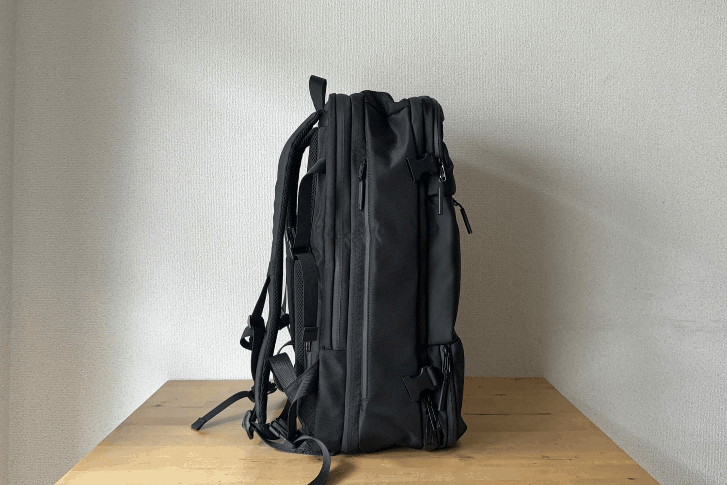 25L→50L拡張！ ビジネスも旅行も快適にする多機能バックパック 