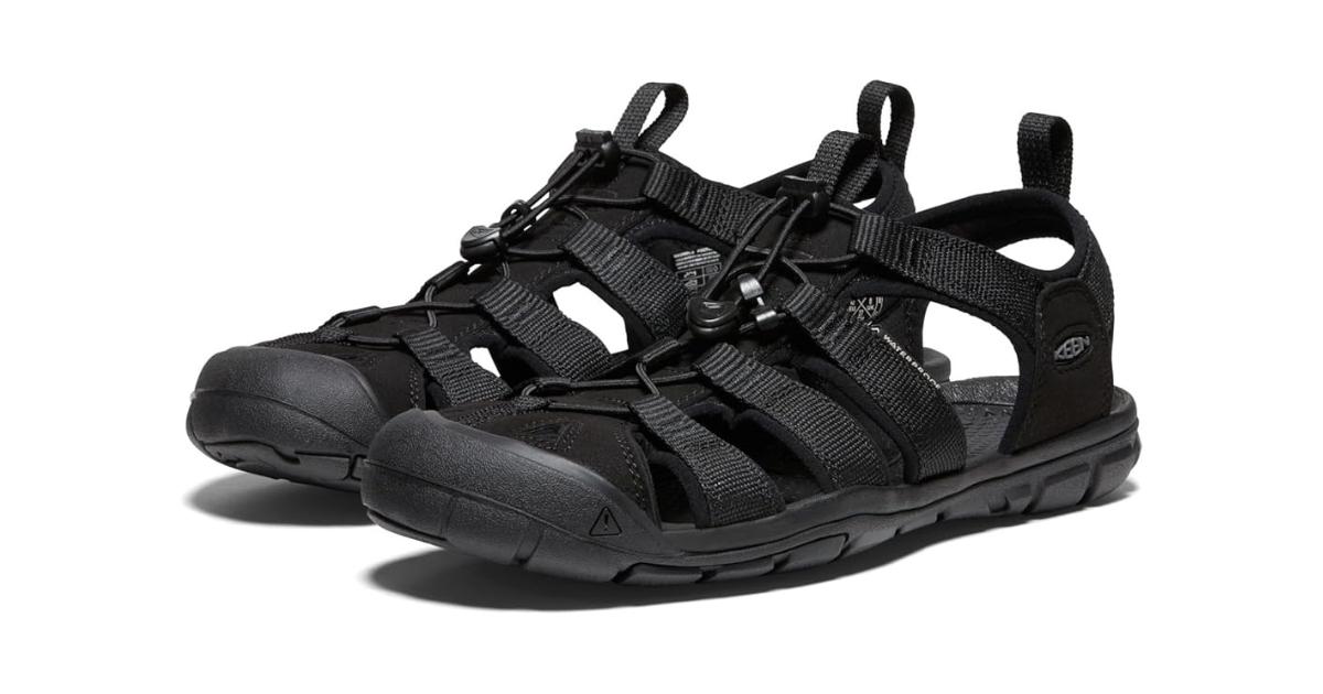 脱ぎ履きラクラクで速乾性高し。KEENのサンダルがストレスフリー