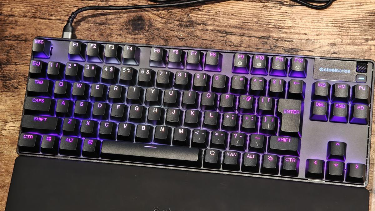 軽快な打ち心地のキーボード「SteelSeries Apex Pro TKL 2023」を試す 