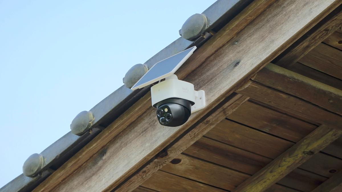 ソーラー充電で電気代不要、360°死角なし。防犯カメラの正解はAnkerで 