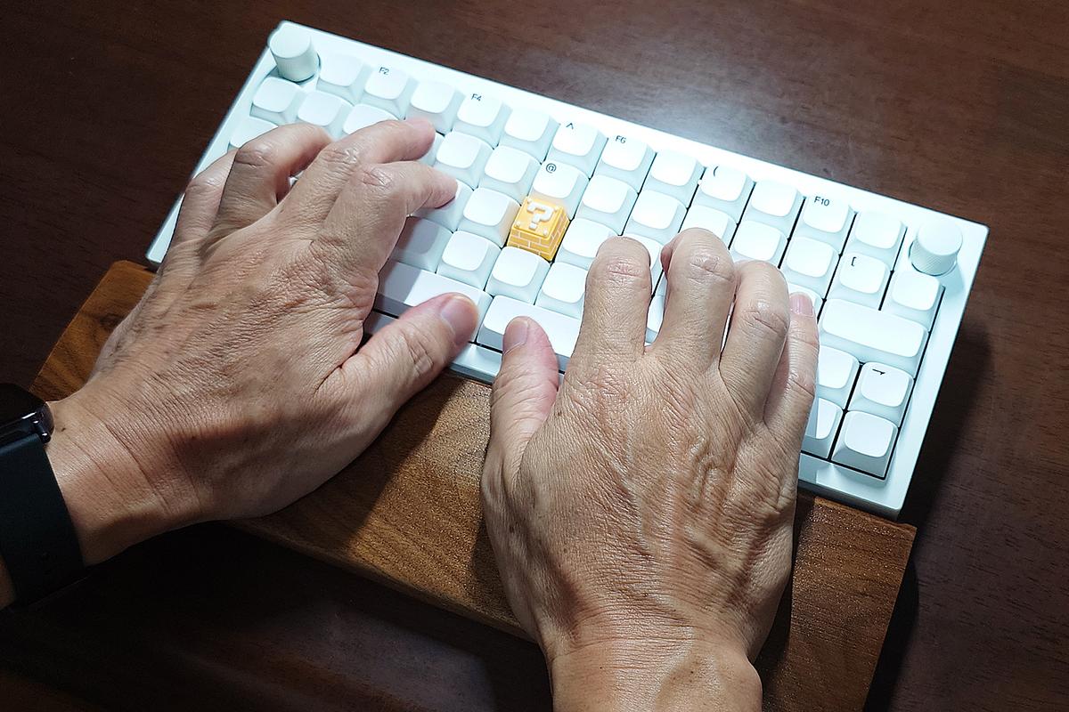 ついに出合えた！タイピングを極めたくなる高級キーボード「Keychron