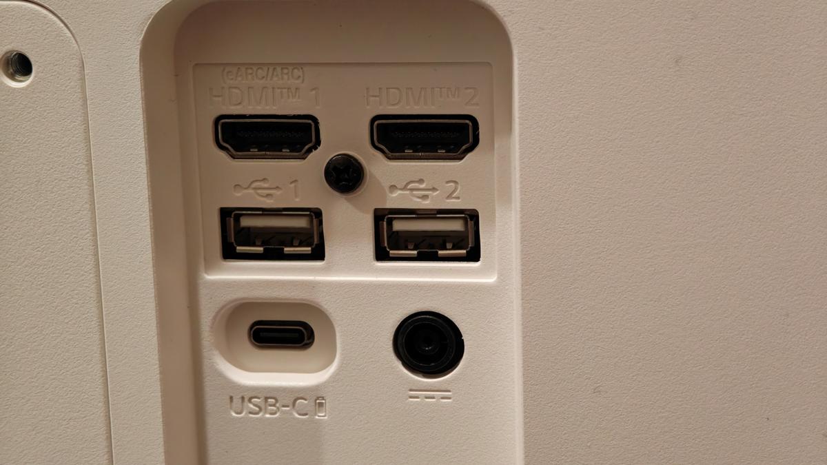 LGのスマートモニター「27U731SA-W」を使ってみた。机がすっきりする 