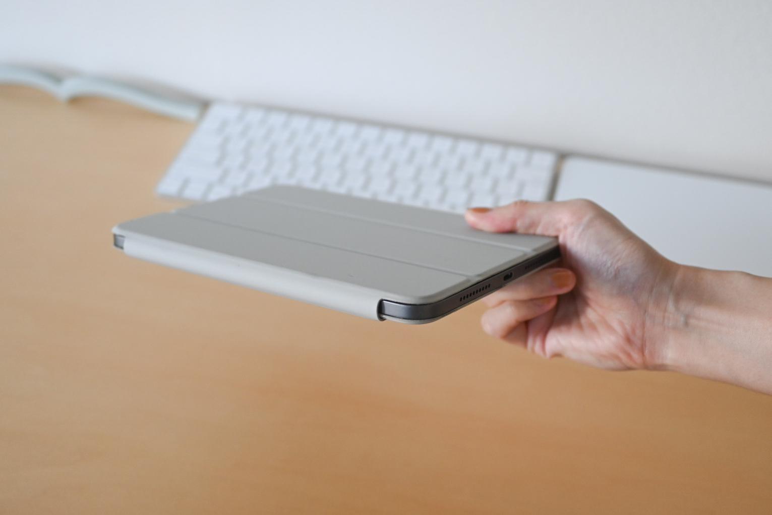 純正iPadケースと比較しながら、たどり着いたelago「MAGNET FOLIO」が