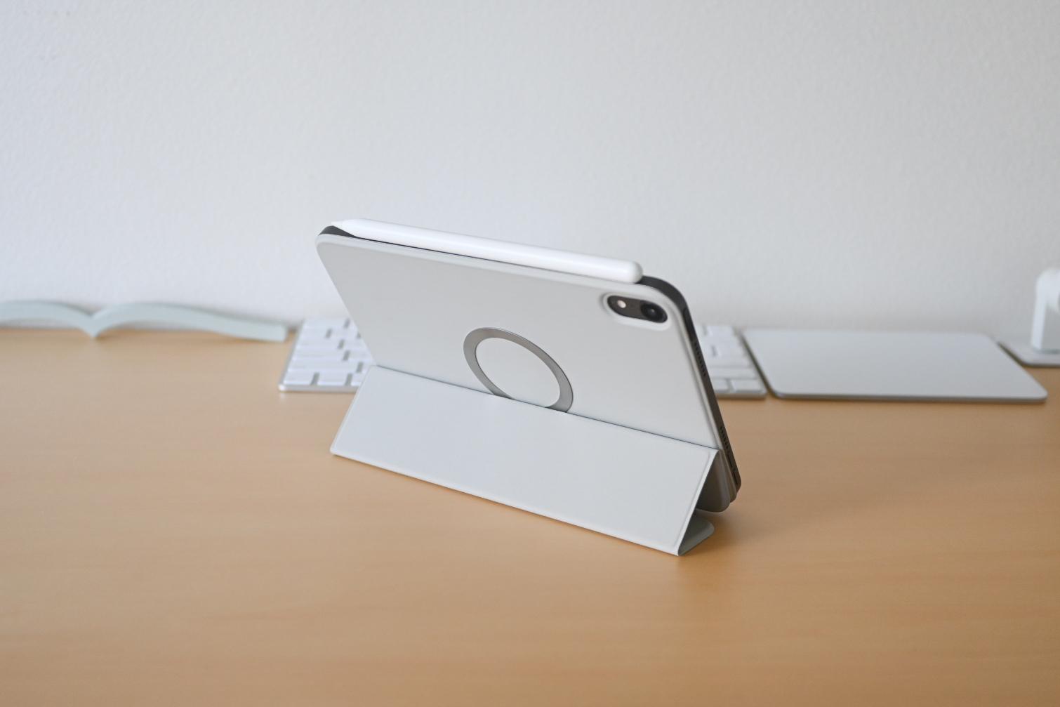 純正iPadケースと比較しながら、たどり着いたelago「MAGNET FOLIO」が