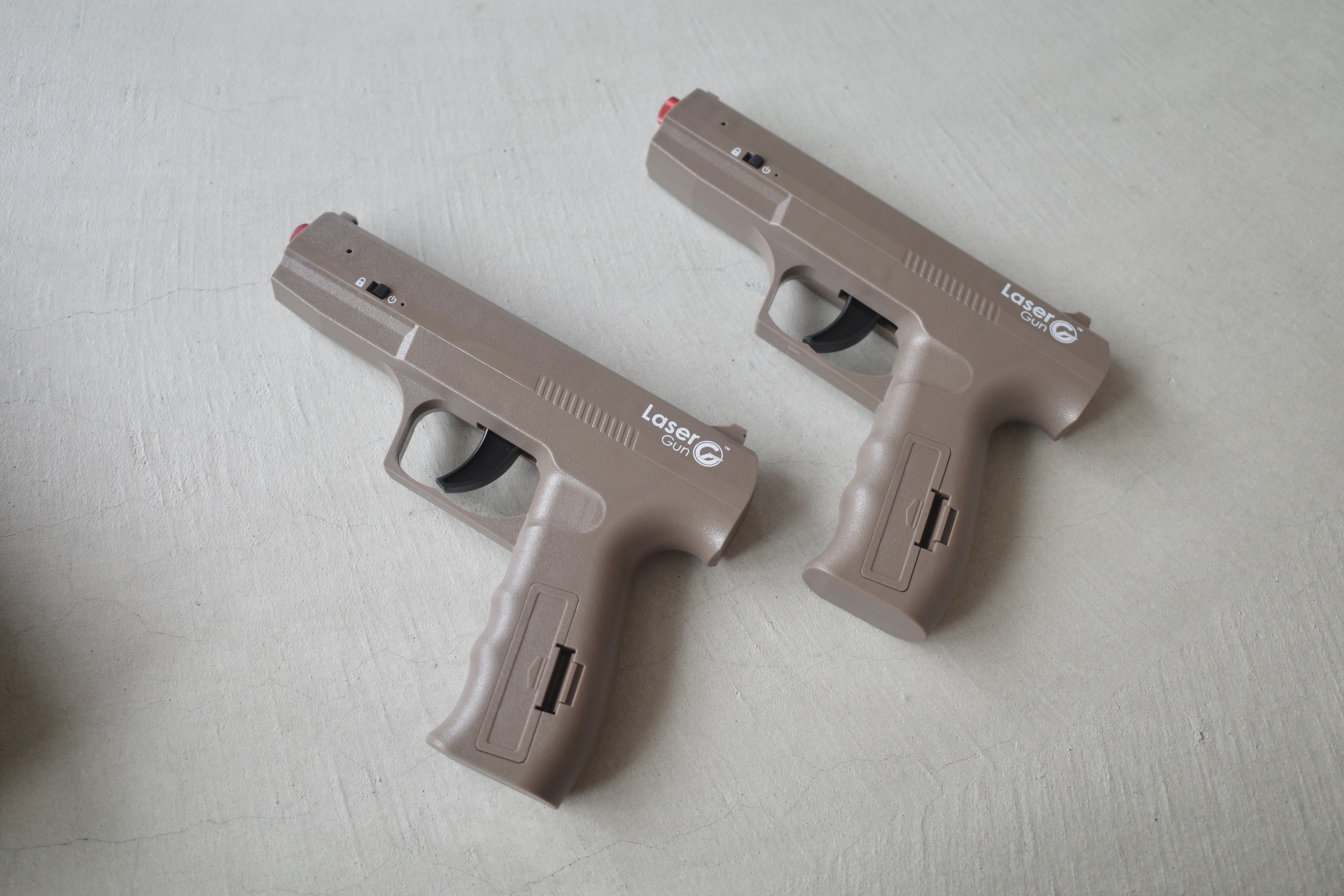 実銃みたいな操作感にも注目。大人がどハマりする本格派