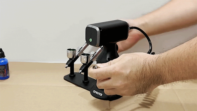モウコヤマ　ElectronicBrainGorilla　エアブラシ塗装 プラモ趣味やDIYユーザーは必見。5秒で色替え完了、塗装が捗る電動