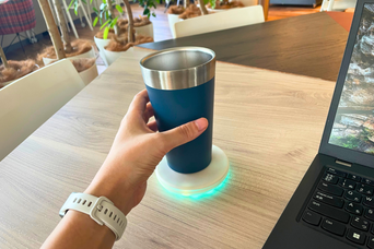 象印×ユカイ工学がコラボ!水分補給量を教えてくれるコースター「mizlog(みずログ)」をひと足先に使ってみた