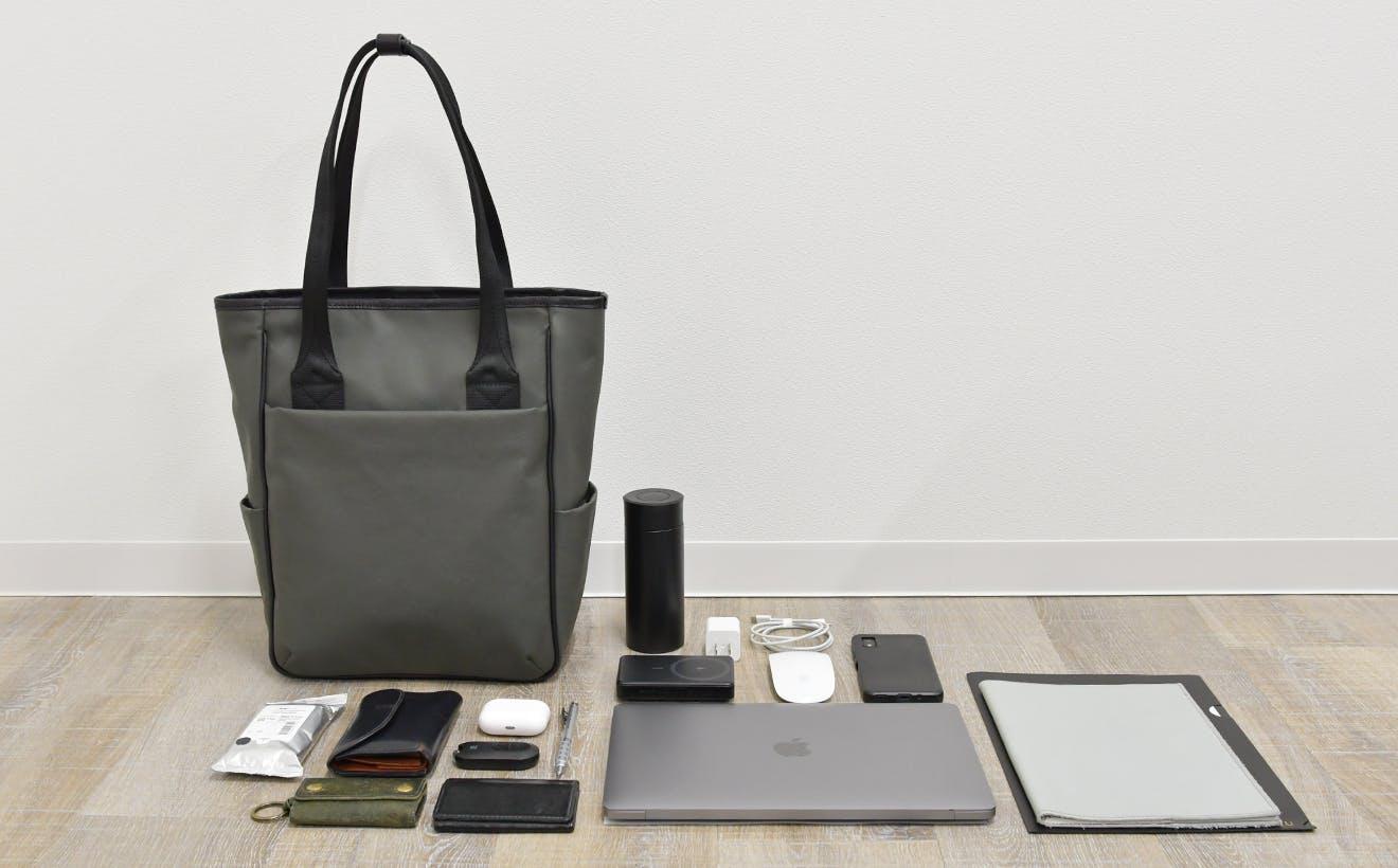 満員電車で気を遣わなくていいトートバッグ。大きすぎず小すぎない