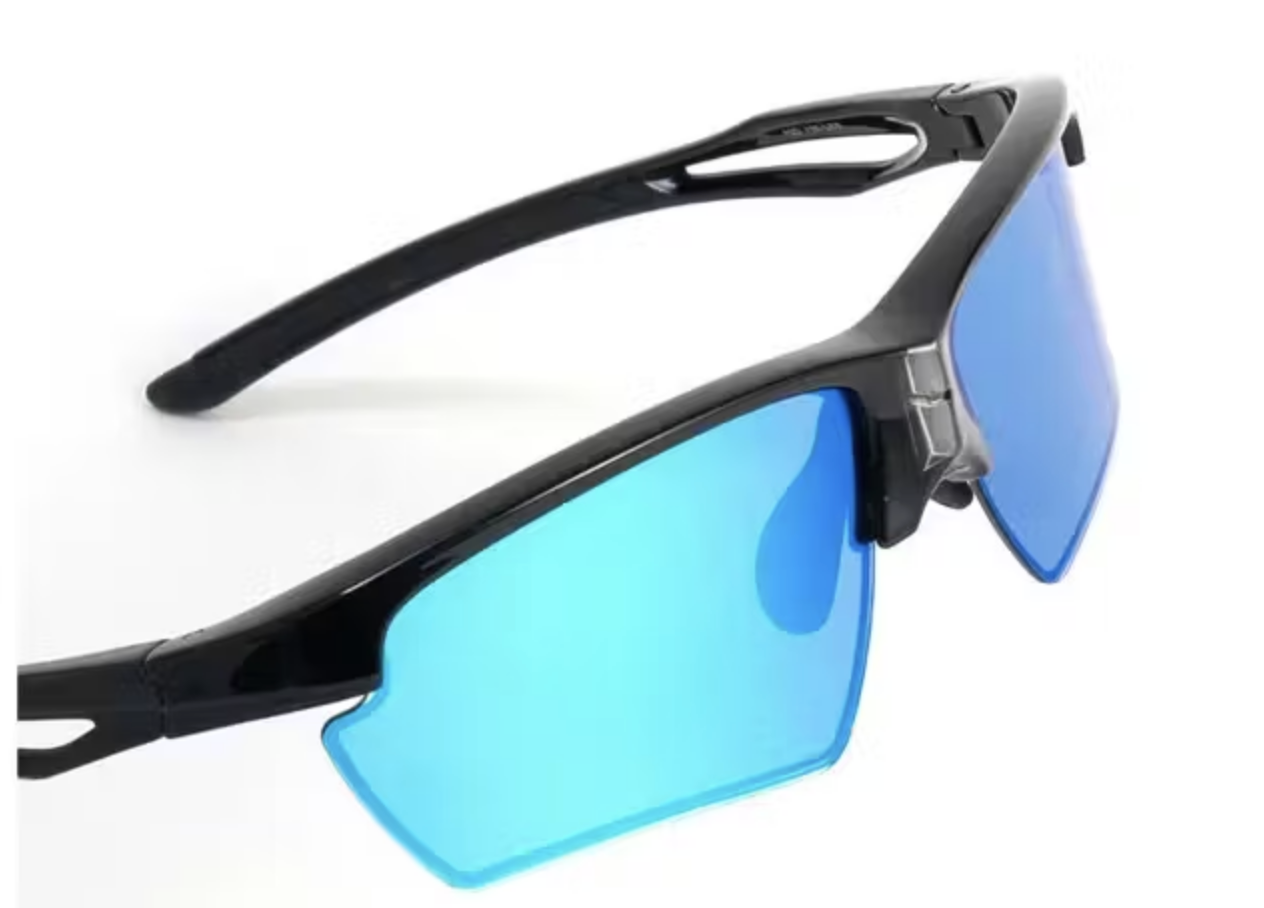 サングラスの未来、かと思いきや。その正体は、僕らがよく知るあの技術