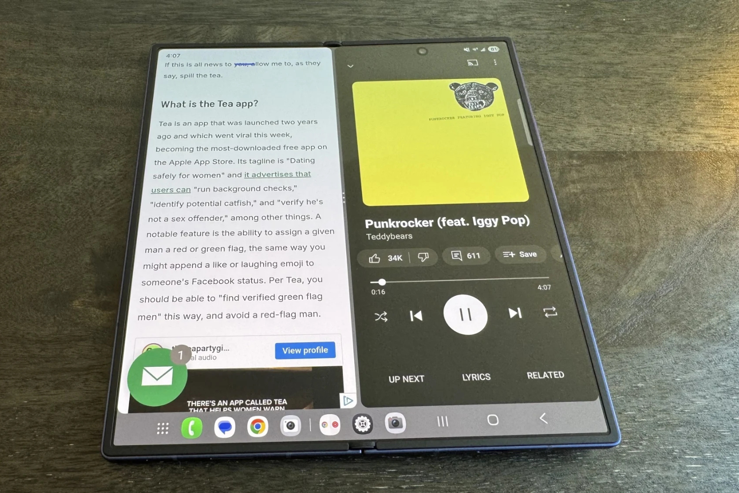 タブレット型 VS ガラケー風】ワクワクする新スマホはどっち
