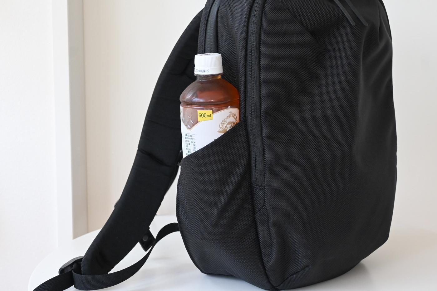 わずか10Lで14インチPCも入る！小さくても機能に妥協しない「WEXLEY