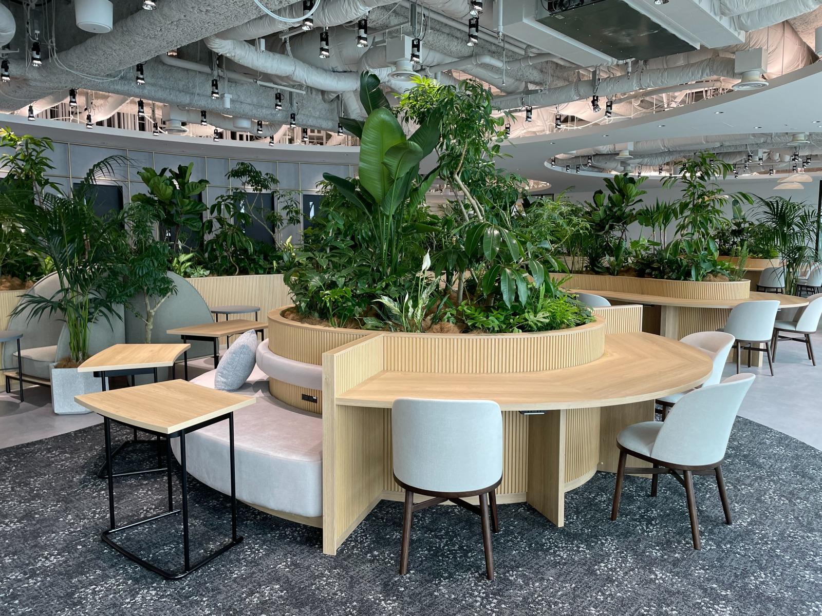 出社回帰時代のオフィス戦略、生産性に18％の差を生む条件とは。野村