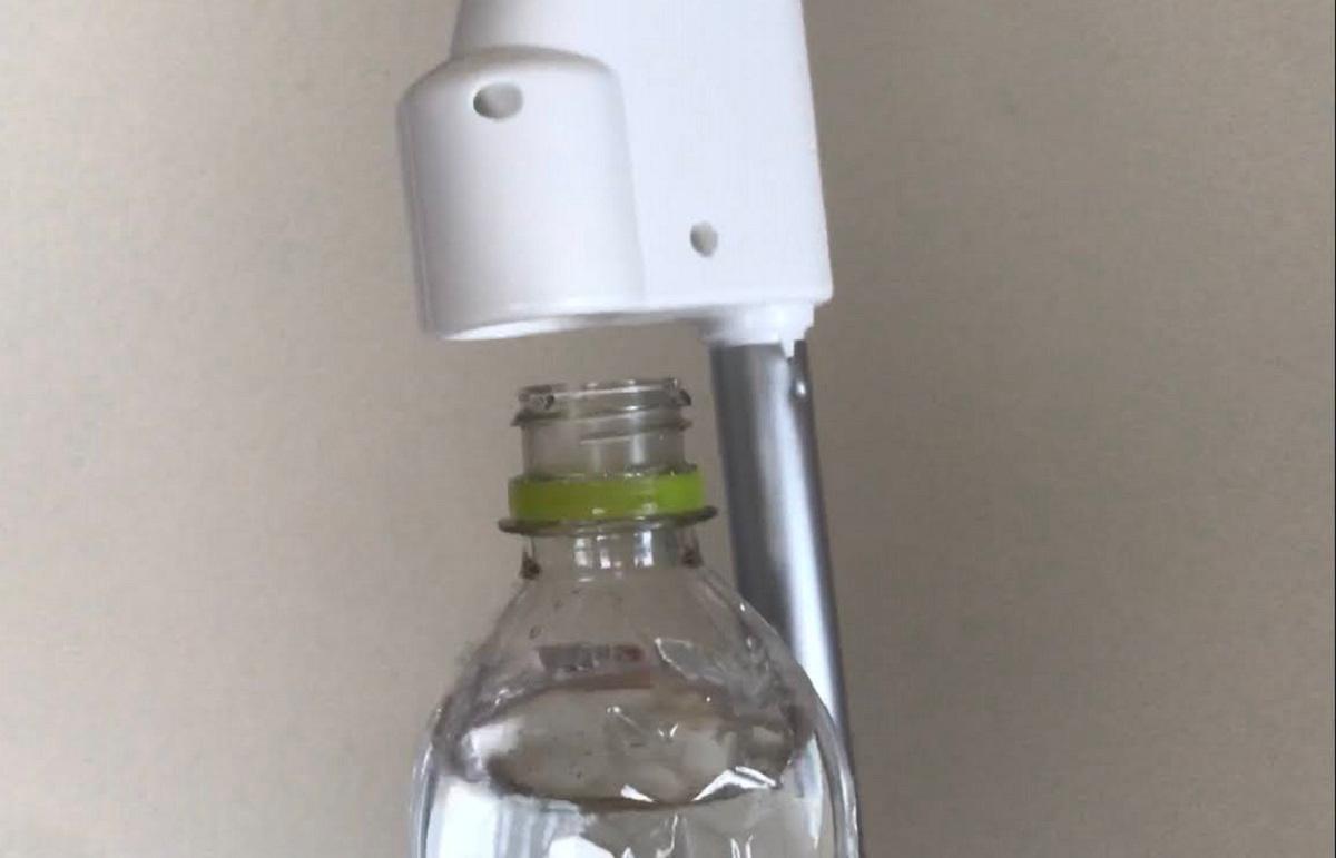 たった500mlの水でベランダ汚れがゴッソリ！カインズで1500円のコレが