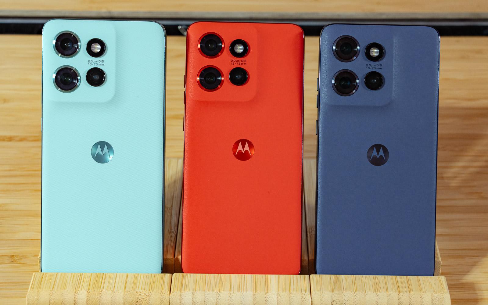 iPhoneやXperiaにないコンパクトスマホを求めてモトローラの新機種