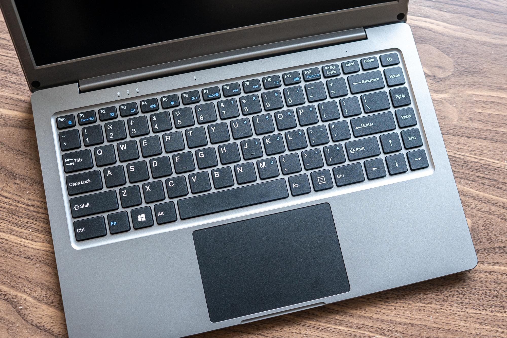 スマホやラズパイが秒でノートPCに変身！ キーボード一体型モバイル