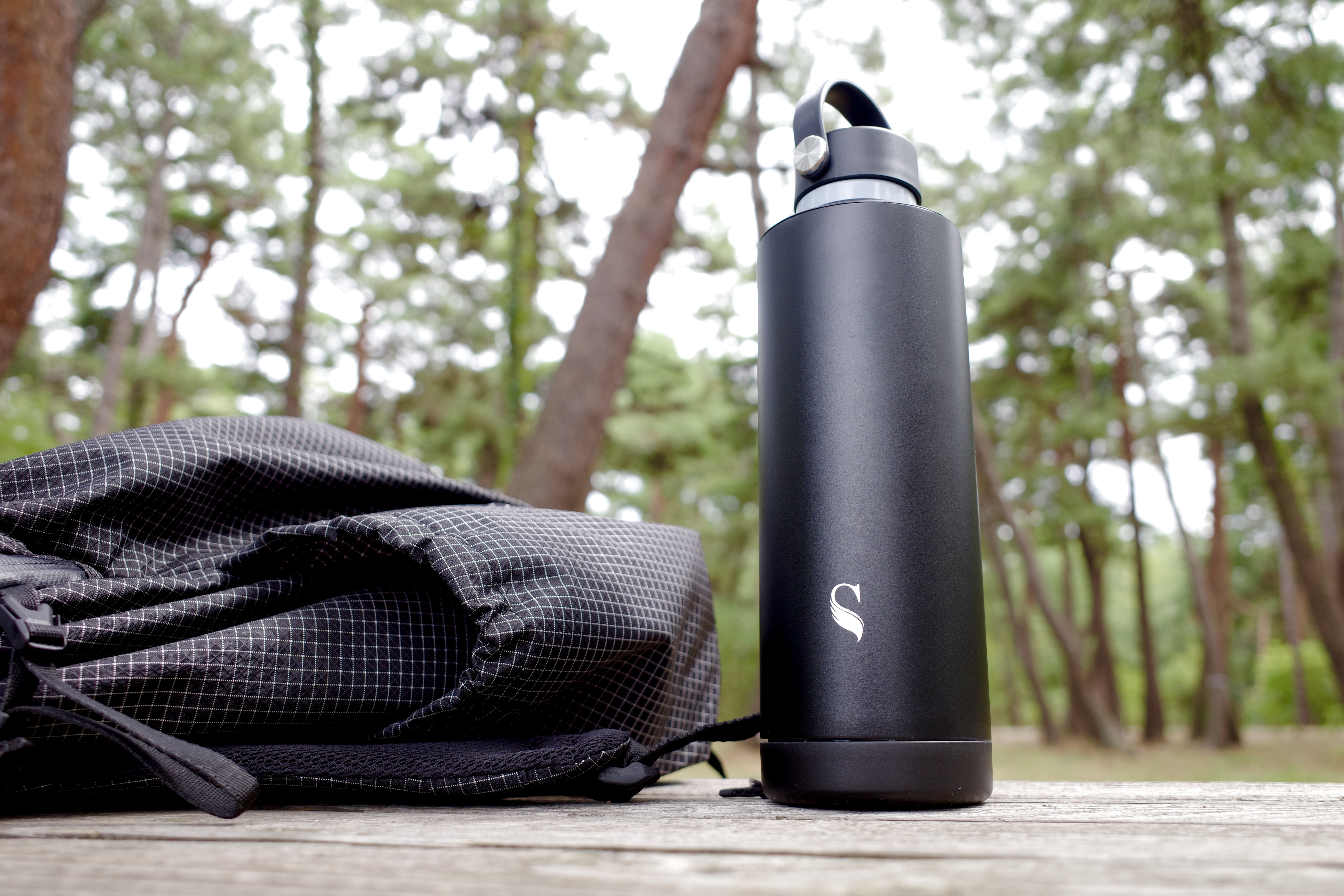 水筒の洗いやすさ」って大事だよね。上からも下からも開く、両端開きが