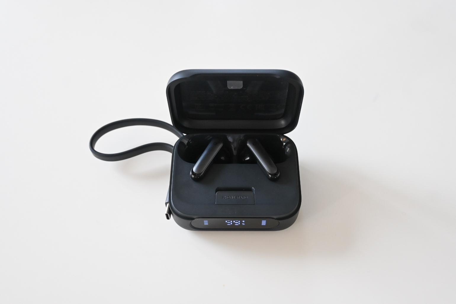 【新品・秀逸】Anker Soundcore P41i 荷物はもうこれだけ。モバ充・ケーブル付きで「三位一体」となった