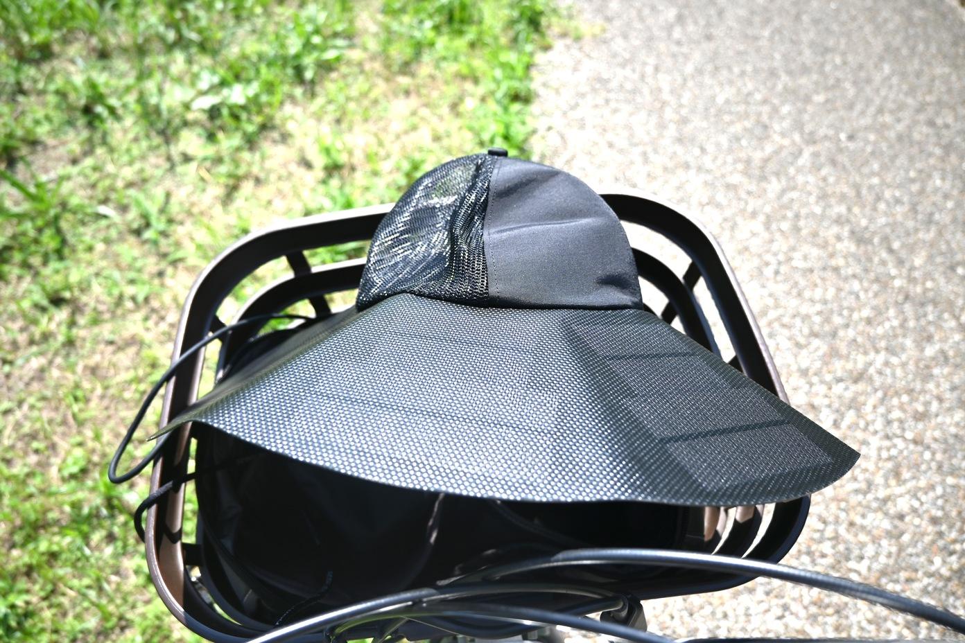 持ち運びの良さが魅力的！EcoFlowの「ソーラーパネル付きハット」で日