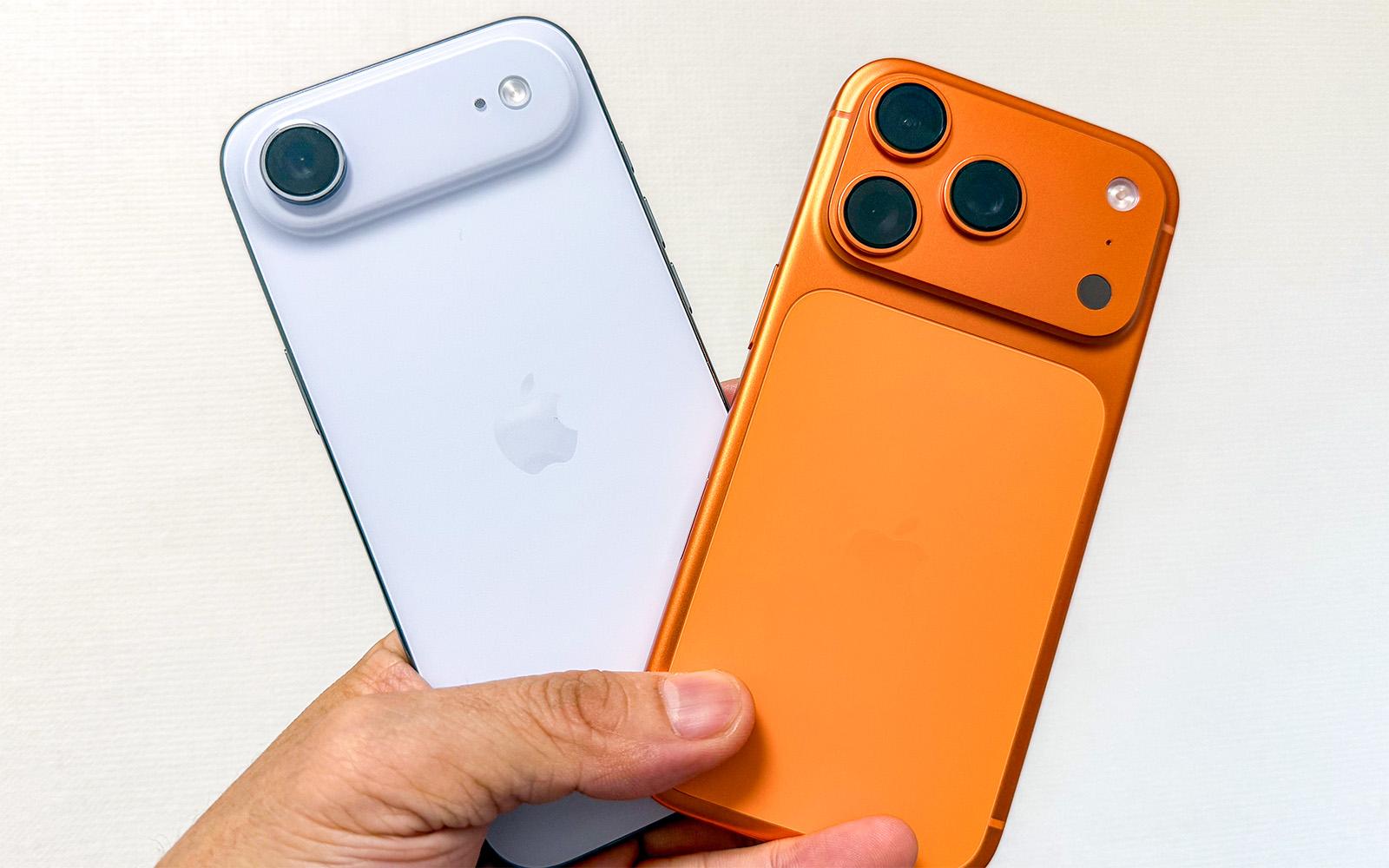 薄く頑丈な「iPhone Air」と性能重視な「iPhone 17 Pro」。実機で