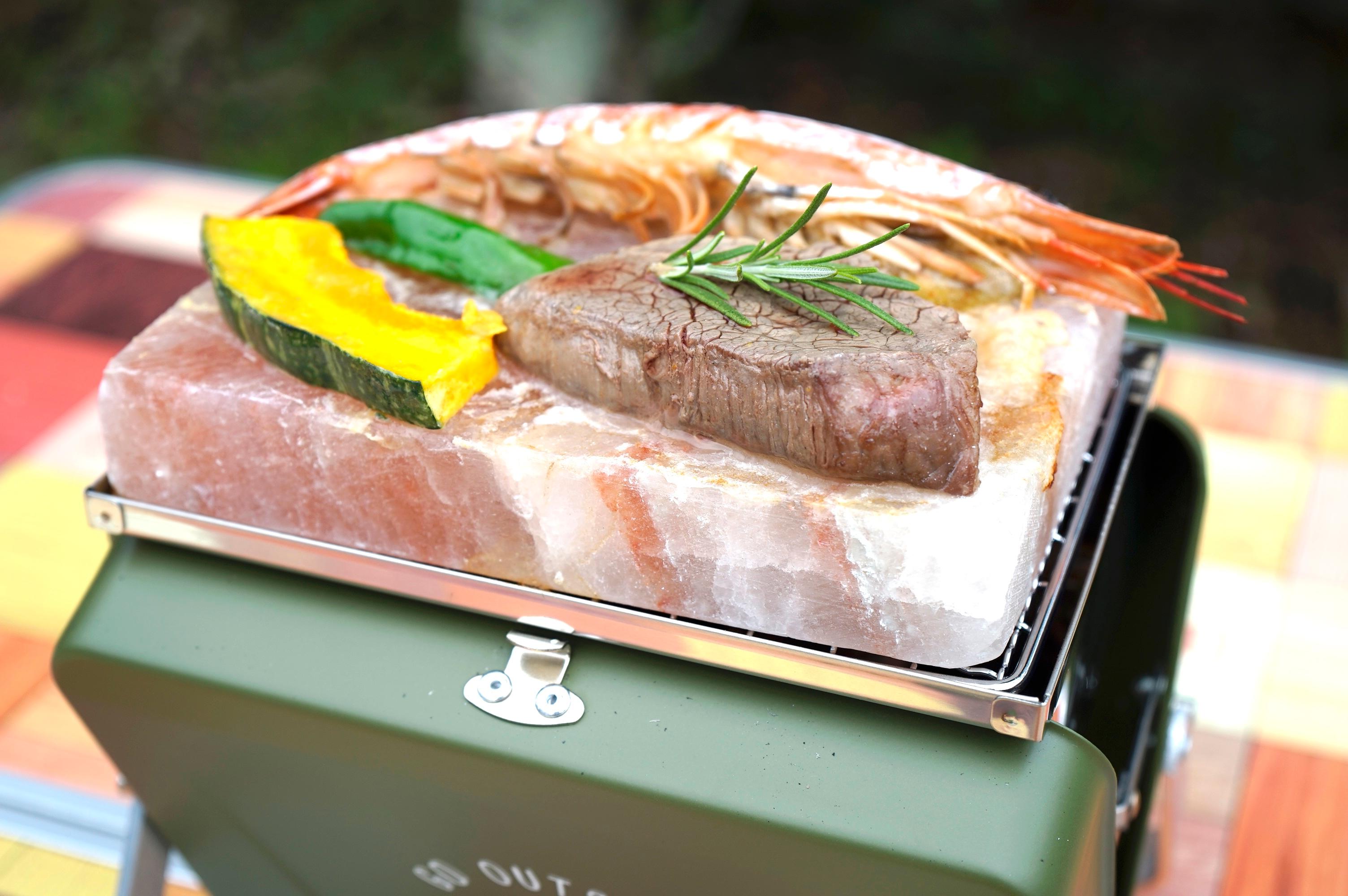 バーベキュー・調理用品 Rare! 1980's Campers Kitcen Texas,U.S.A. このピンクの板、何だかわかる？ 「置くだけ」でBBQが劇的に変わります
