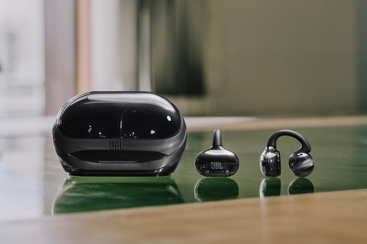 JBL SOUNDGEAR CLIPS ブラック 完全ワイヤレスイヤホン JBL JBL Soundgear Clips ブラック