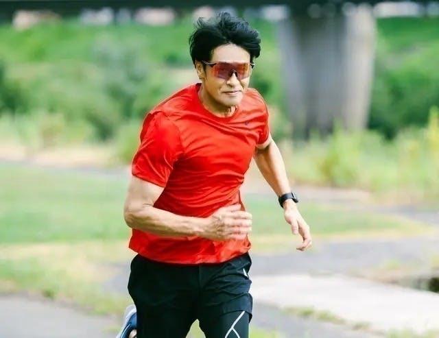 全天候型サングラス「RUNMASTER」。ランナーの3大ストレス「ずれる
