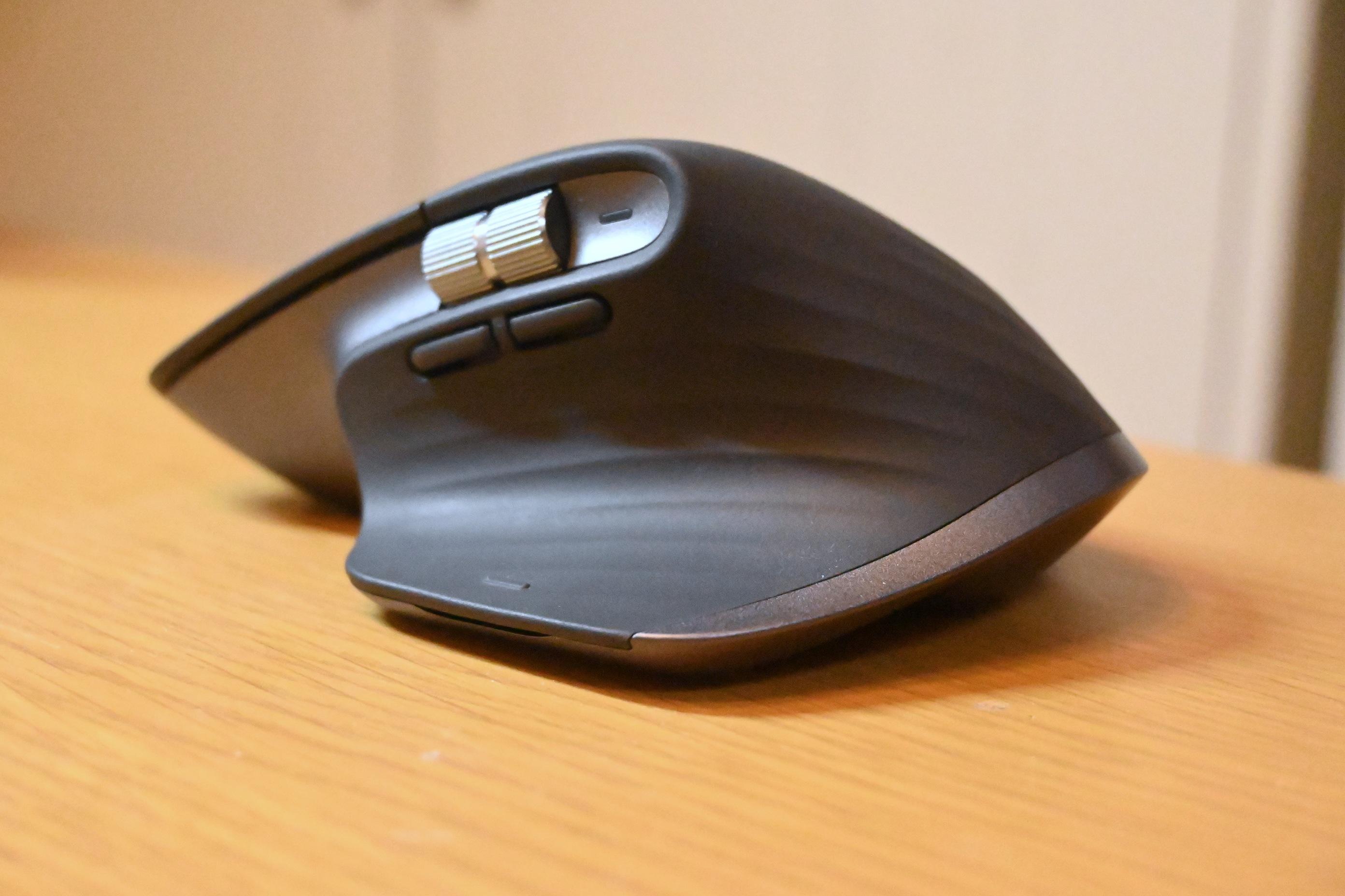 スプレッドシートの横スクロールが親指操作だけで！「MX Master 3S」は