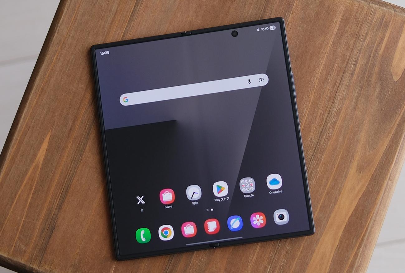YouTuberの筆者が折りたたみスマホ「Galaxy Z Fold7」で手放せないAI