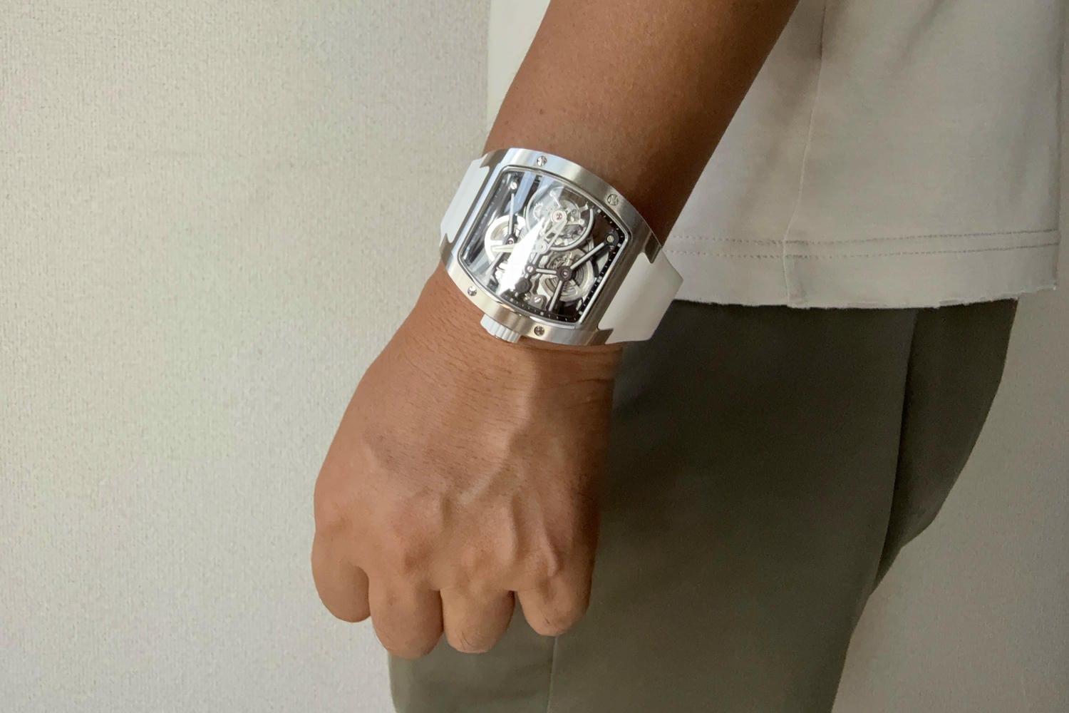 見るだけで心が躍る。複雑機構が美しい日常使いできるトゥールビヨン