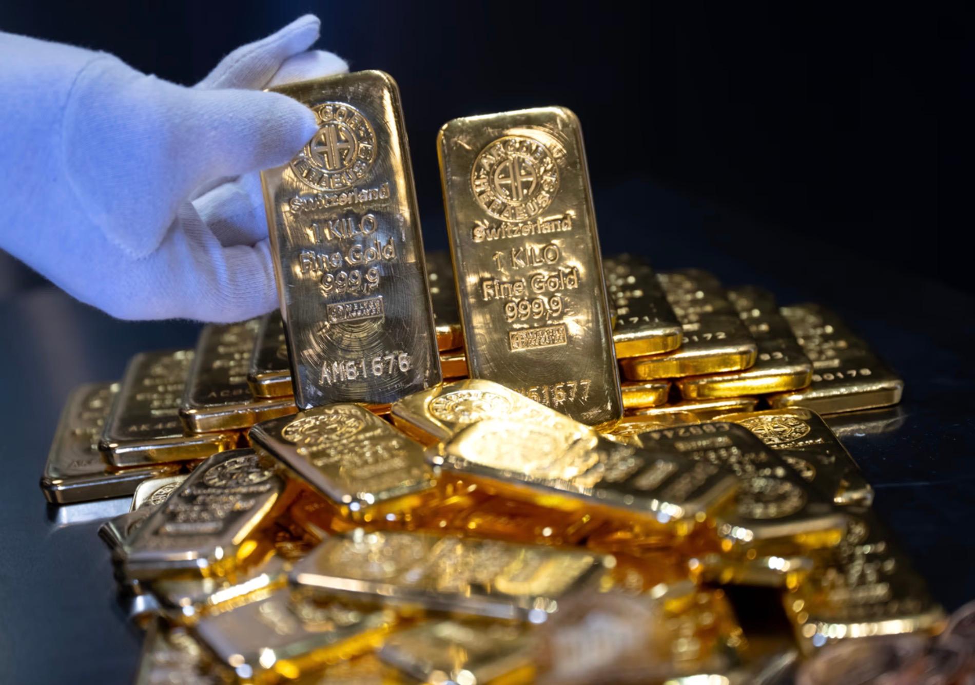 ゴールド（金）価格は天井どころかまだ上がる。ドル不安の受け皿として