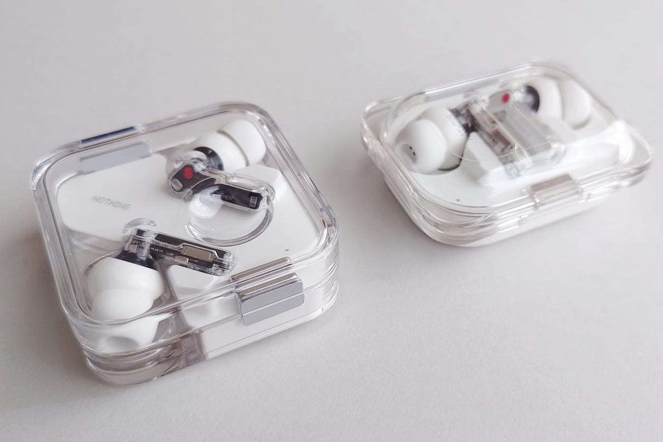 【お渡し済み】 Nothing Ear (1) White 無線充電器セット！ 話題のNOTHING Ear1万円台で購入。音質や性能はどうなの？使ってみた