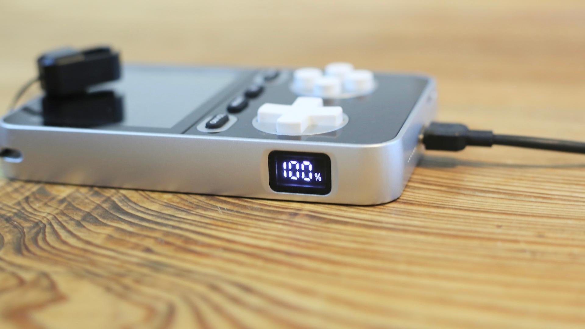 5000mAhでMagSafe対応…だけじゃない。つい熱中しちゃうゲーム機能