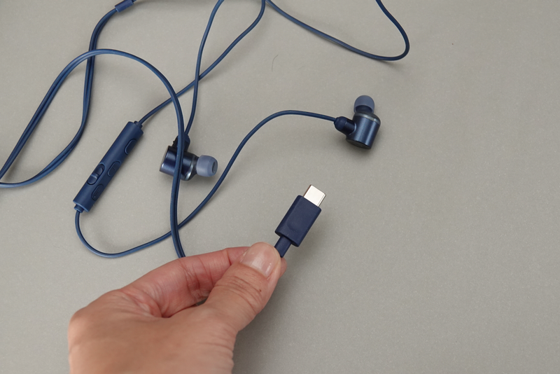 ワイヤレスイヤフォン グレー USB Type-C Bluetooth「再接続が面倒…」から解き放たれた。JVCケンウッドのType-C