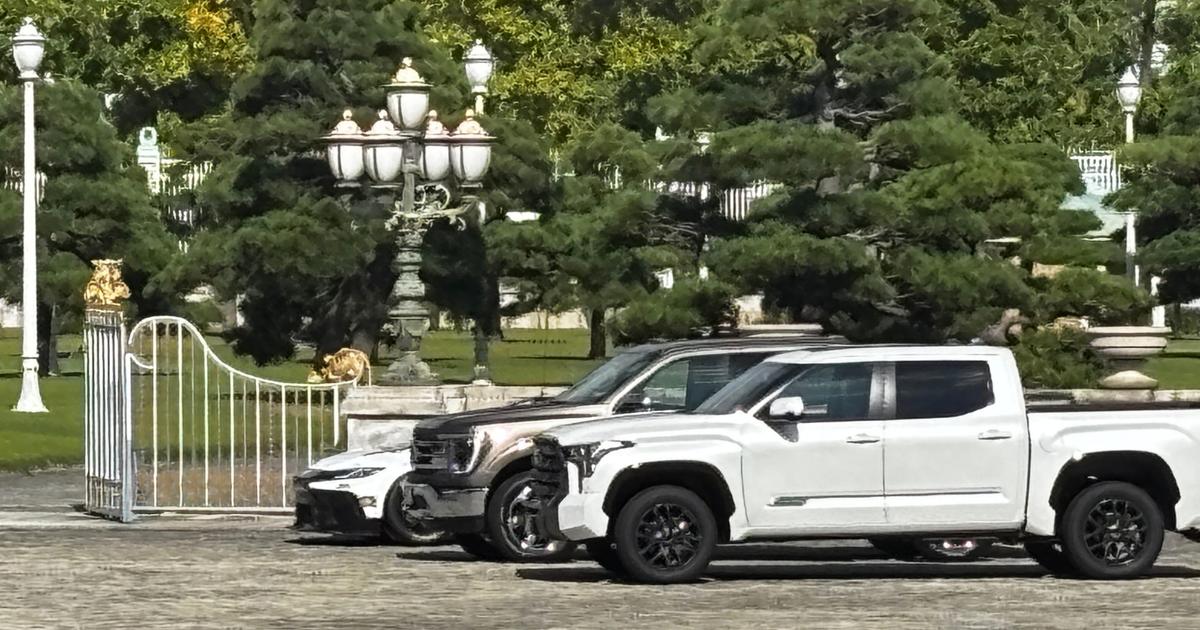 Business Insider Japanのニュース記事「「高市首相はセンスがいい!」とトランプ大統領が絶賛。首脳会談会場に、フォードのF-150ピックアップトラック展示で歓迎」の画像