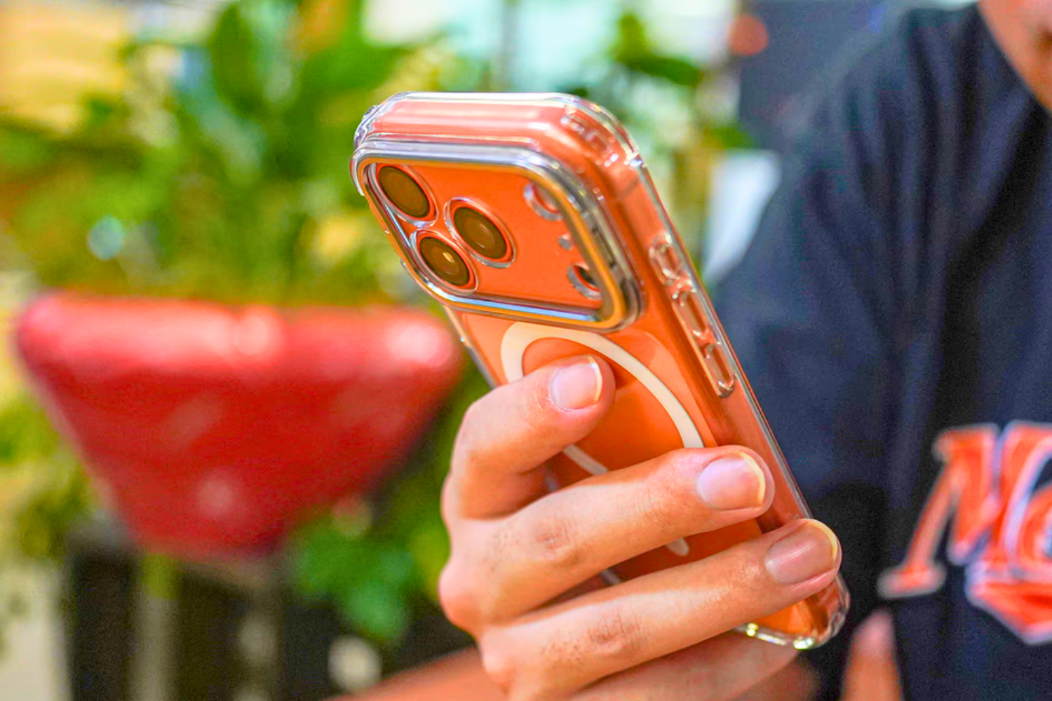 iPhone13→17Proに乗り換えた編集部員が選ぶ、「まず揃えるべき」と