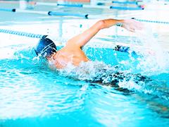 最新研究でわかった。水泳で「脳」が鍛えられる! | ライフハッカー・ジャパン