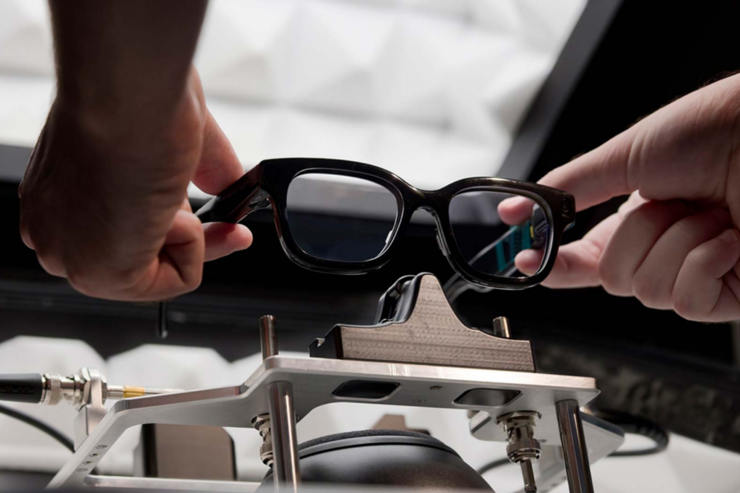 帰ってきたARグラスMagic Leap、今度はGoogleと | ライフハッカー