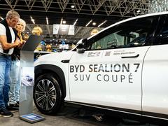 BYDの鄭州工場建設を衛星画像で見たら驚異的に速く、巨大だった。テスラを年間販売台数で逆転間近 | Business Insider Japan